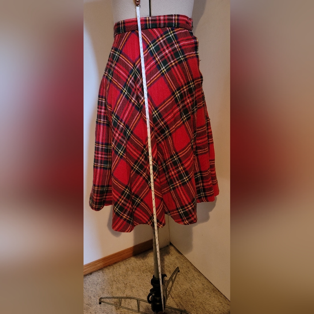 Happy Tree 1970s Vintage Plaid Skirt